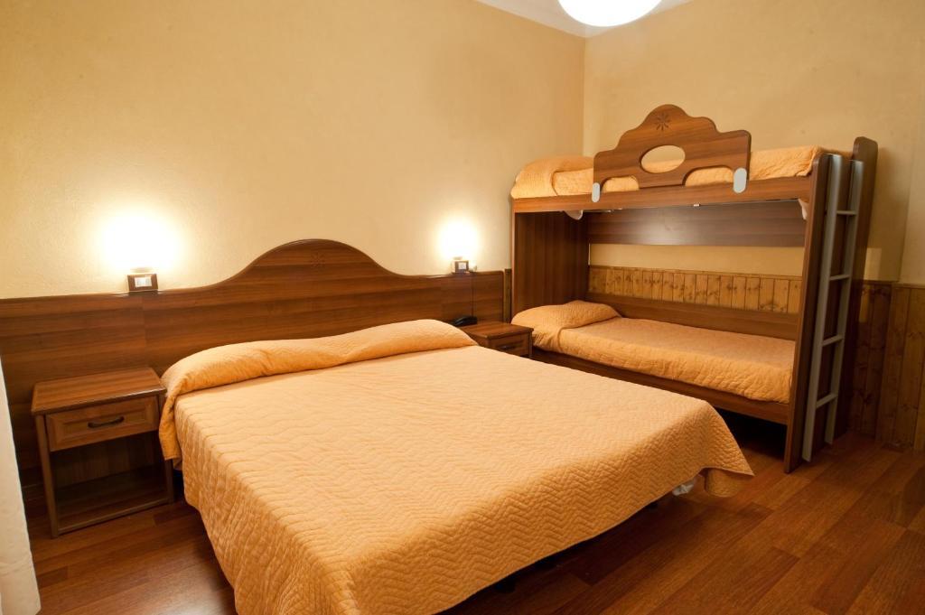 Hostaria Da Lino Otel San Marino Oda fotoğraf